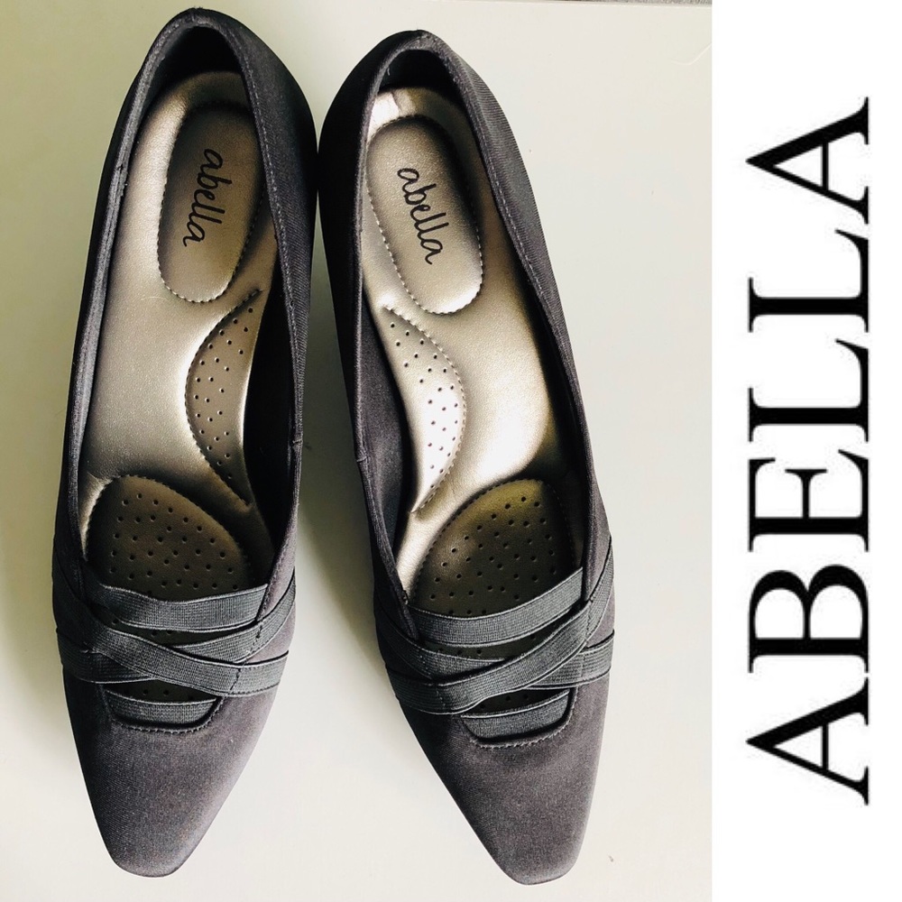 Black kitten heels with tons of support!